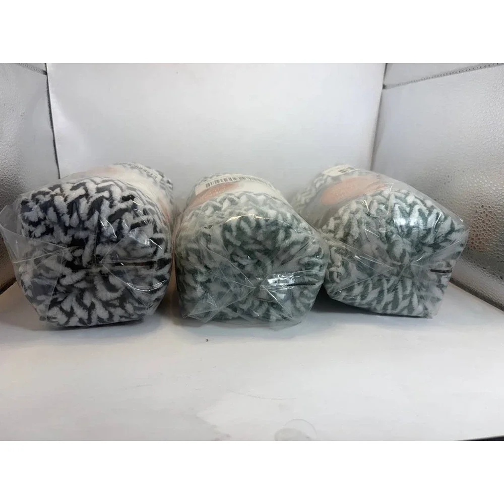Pauleon 3 Pack Jacquard Pillow Cases Vulcan 16x16 Emerald 12x20‎ New Bundle